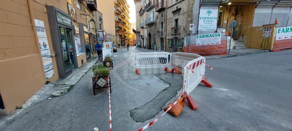 Aica ripara la condotta in piazza Friscia a Sciacca, si lavora per contrada San Marco
