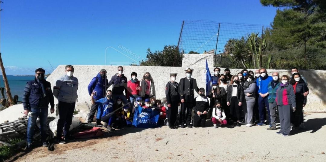 Sciacca, Marevivo e tanti volontari raccolgono 300 chili di rifiuti a Timpi Russi