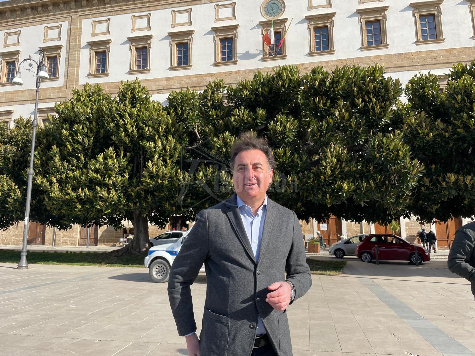 Messina: "Progetto civico e tutti gli assessori al primo turno" (Video)