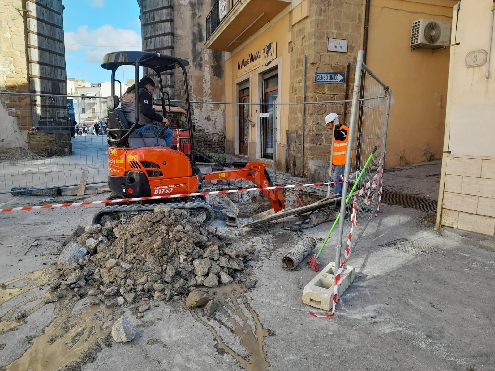 Sciacca, fine settimana con i lavori in piazza Marconi a Porta Palermo