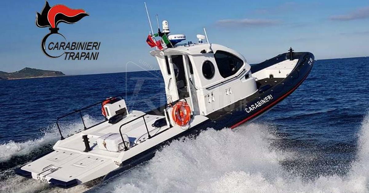 Trapani, cerca di vendere una barca rubata  ma il proprietario la riconosce, denunciato