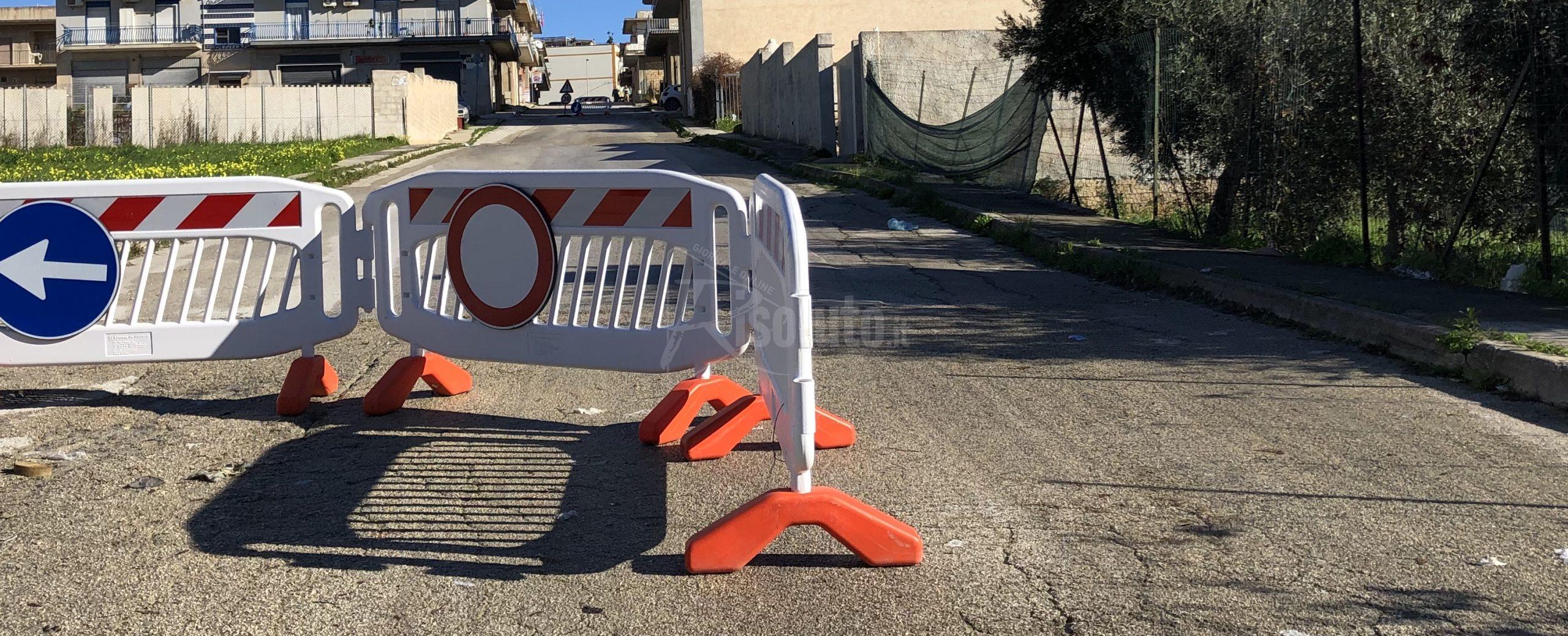 Via delle Begonie a Sciacca, dopo un mese di chiusura arriva il varco abusivo
