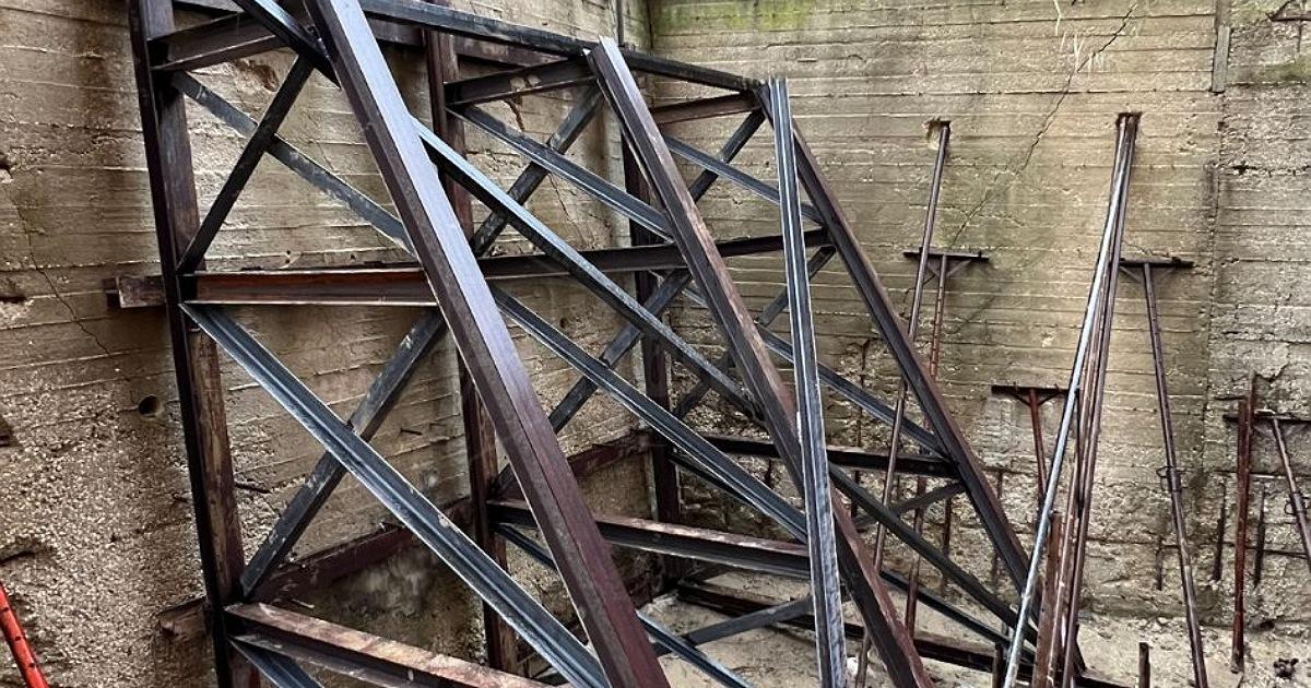 Natale fuori casa per le 19 famiglie di via Lido 80 a Sciacca e ci vorrà ancora un mese per la stabilizzazione del costone