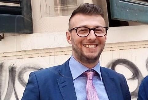 A Burgio l'assessore si trasferisce al nord per lavoro e il sindaco gli revoca il mandato