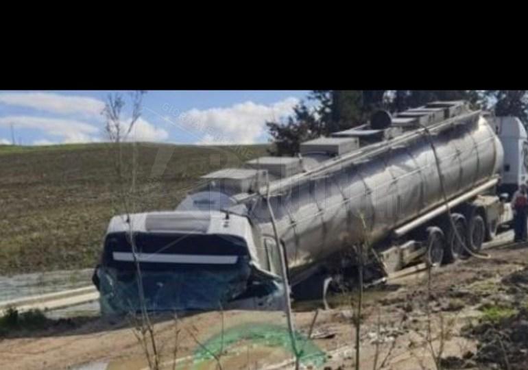 Tir sprofonda sulla provinciale, ferito il conducente