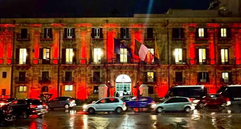 Giornata contro la violenza sulle donne, Palazzo Orléans illuminato di rosso