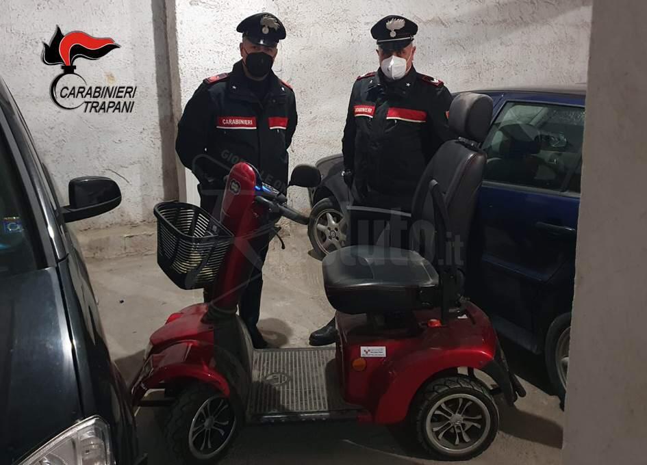 Rubata la carrozzina per disabili ad un anziano, recuperata e riconsegnata