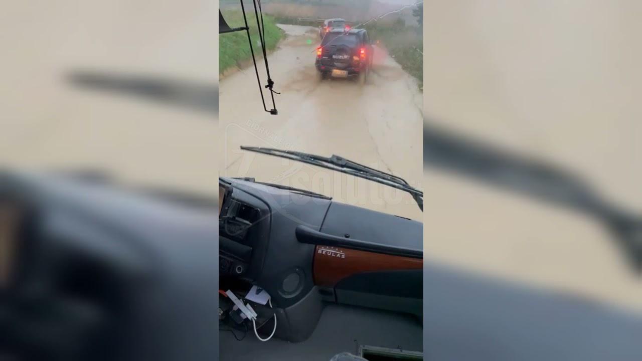 Chiusa anche per l'allagamento un tratto della A29, oggi pomeriggio l'odissea degli automobilisti sulla Fondovalle (Video)