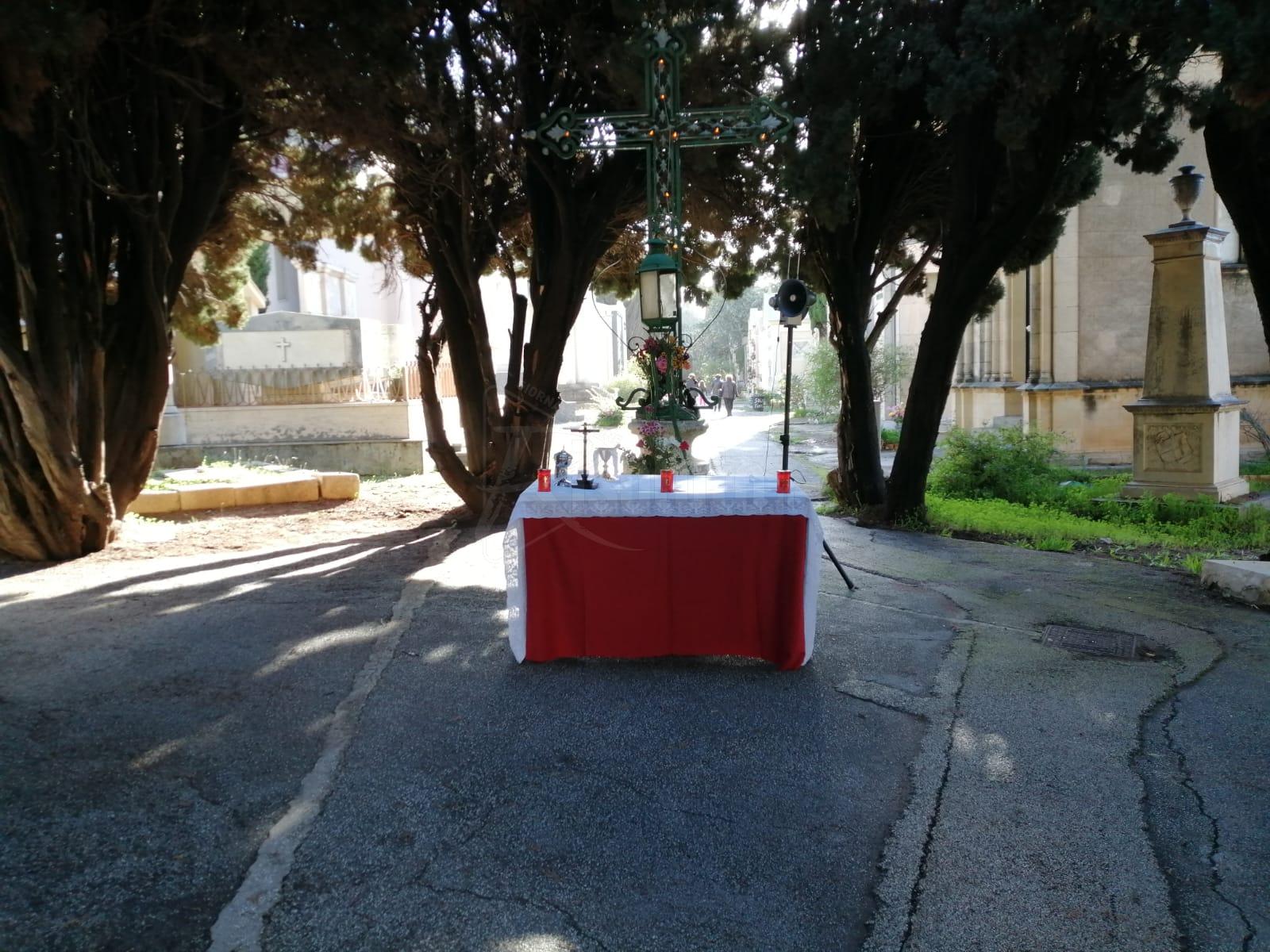 Festa dei defunti, messa comunitaria al cimitero di Sciacca