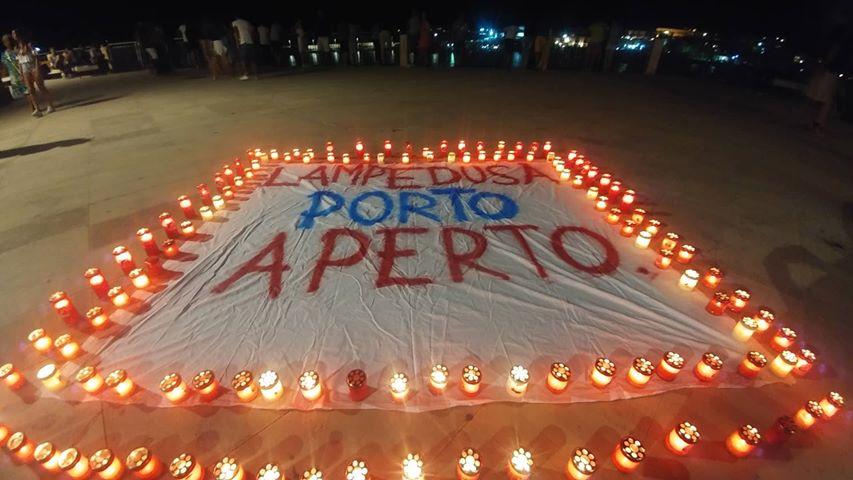 Ottavo anniversario del naufragio del 2013 a Lampedusa mentre nelle ultime ore 600 persone sono approdate nell'isola