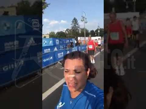 La saccense Maria Navarra sconfigge il cancro e partecipa alla maratona di Berlino (Video)