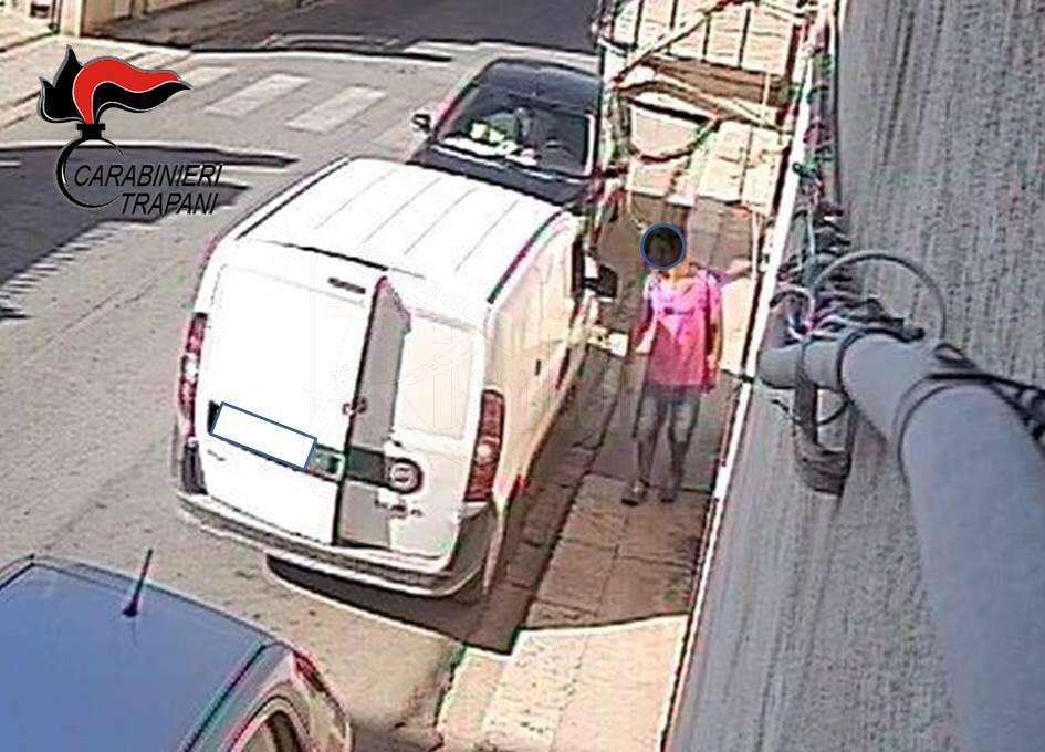 Ruba un furgone ma viene filmato dalla videosorveglianza, denunciato un quarantenne di Castelvetrano