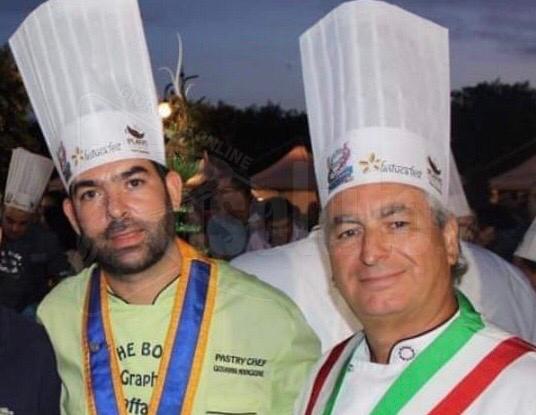 Anziana rischiava di rimanere soffocata dal fumo, il pastrychef agrigentino Giovanni Mangione la salva e riceve una targa