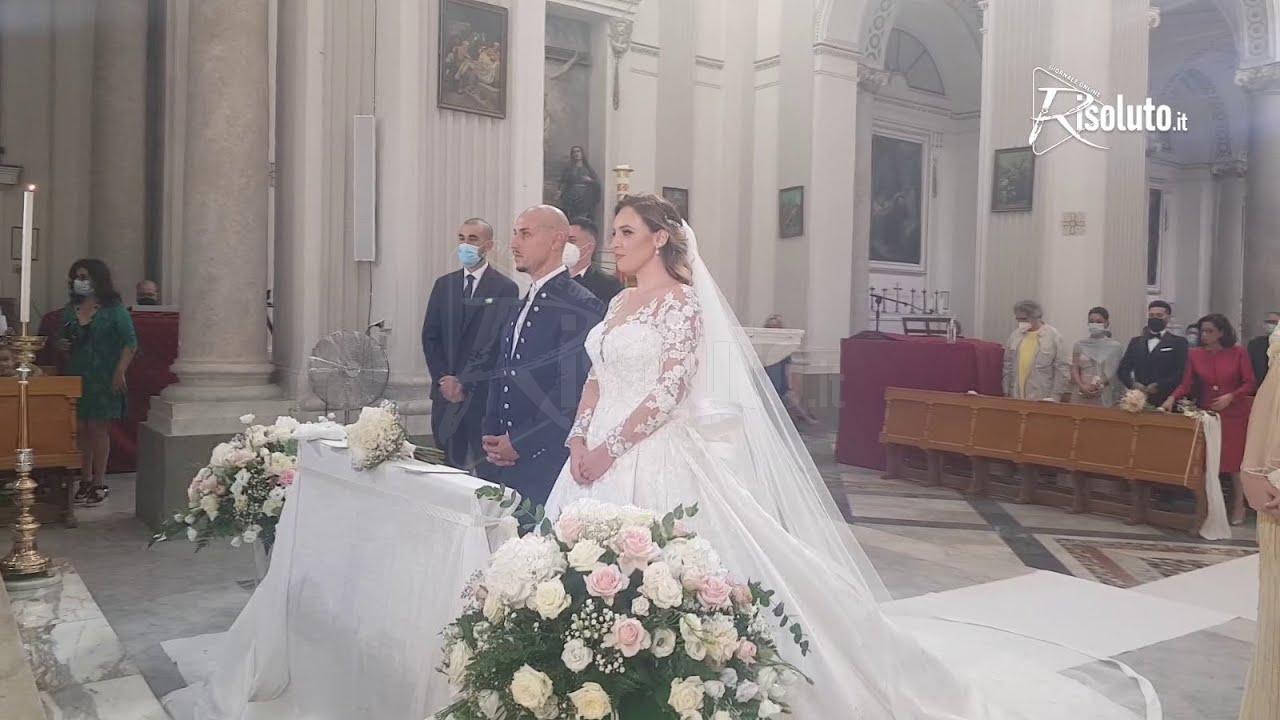 Tre rinvii e un matrimonio, Marco e Linda oggi finalmente sposi (Video)