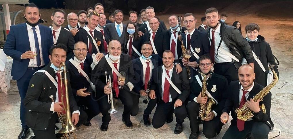 Tra gli invitati alle nozze Forte-Winckler il figlio di Carolina di Monaco e una nipote della Regina Elisabetta, il sindaco: "Un successo per Caltabellotta"