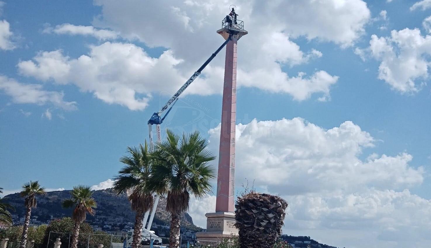 Dopo oltre un anno e mezzo i lavori alla colonna votiva delle Terme donati al Comune di Sciacca dalla ditta Zinna