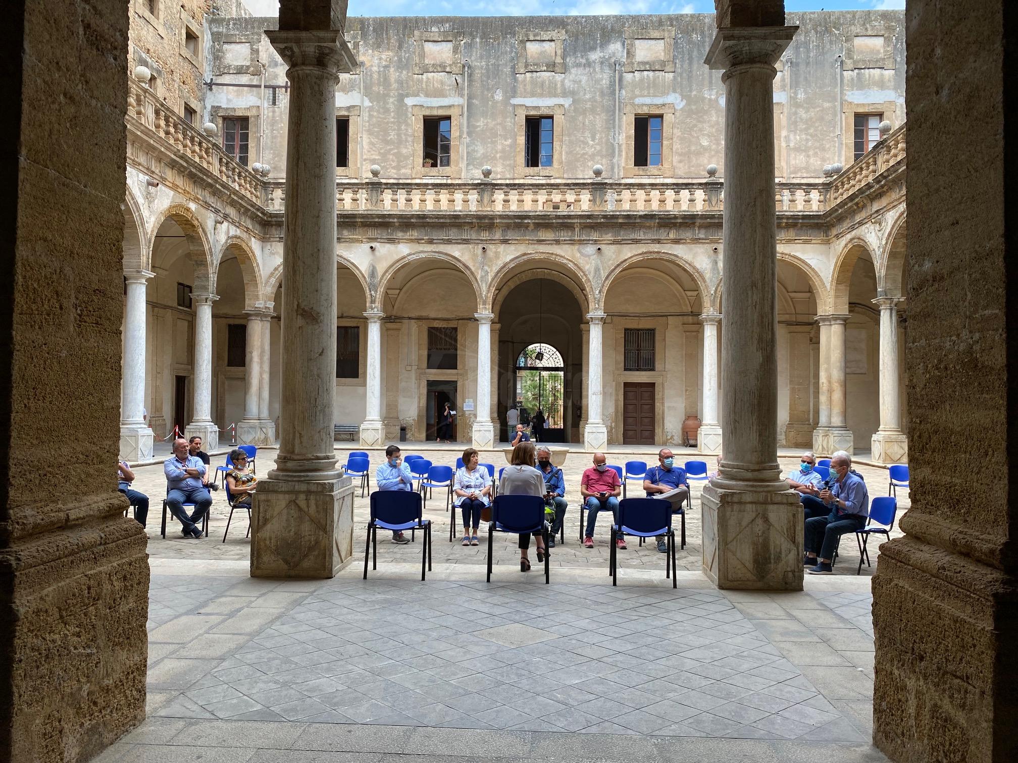 Stasera omaggio della città di Sciacca al poeta Ignazio Russo con "Le parole che non ti ho detto"