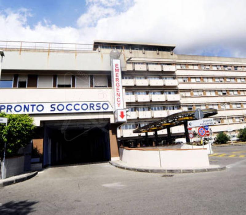 Muore neonato di otto giorni, genitori autorizzano l'espianto
