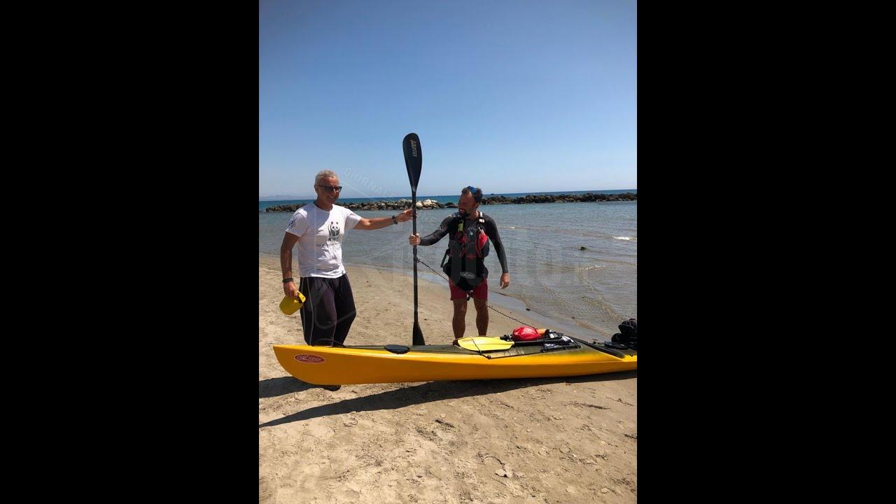 Il periplo della Sicilia in Kayak, oggi la tappa a Sciacca nella spiaggia della Foggia (Video)