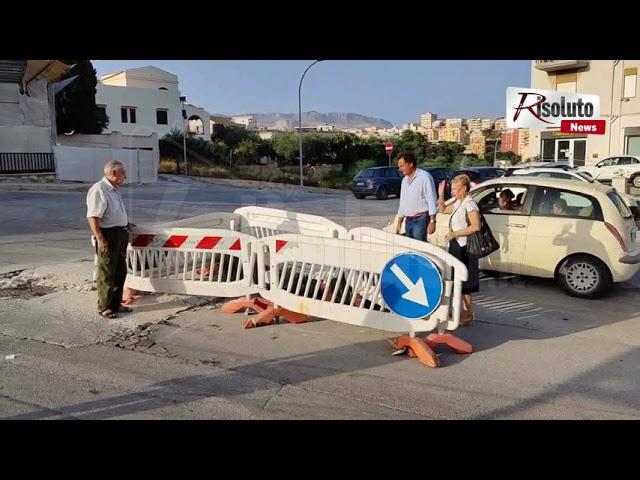 L'ex sindaco Messina fa i conti al Comune: "Costa più collocare le transenne che asfaltare le buche" (Video)
