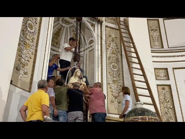 La Madonna del Soccorso di Sciacca lascia il presbiterio della Basilica, il video de “l’acchianata”