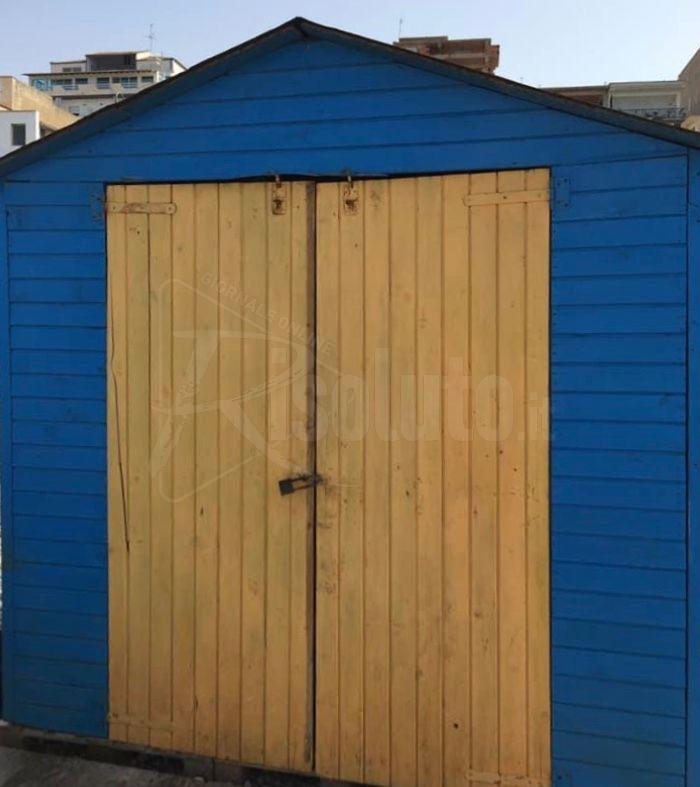 Danneggiata a Seccagrande di Ribera una delle casette in legno di un'associazione che aiuta i diversamente abili a recarsi in spiaggia
