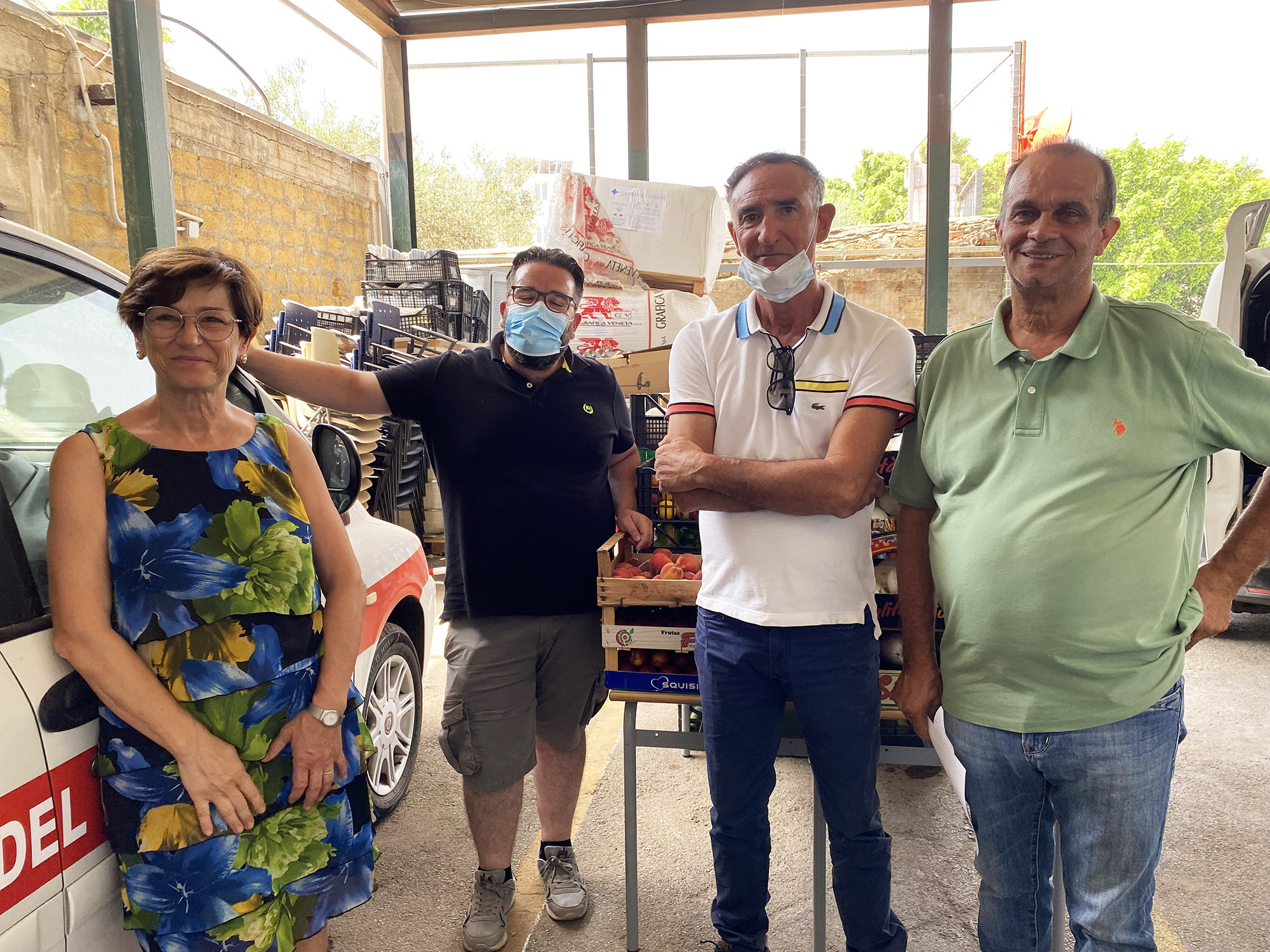 Ortaggi e frutta alle parrocchie di Sciacca, donazione dell'azienda Campo Carboj al Comune