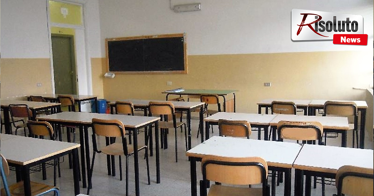 Scuola, in Sicilia lezioni al via il 16 settembre