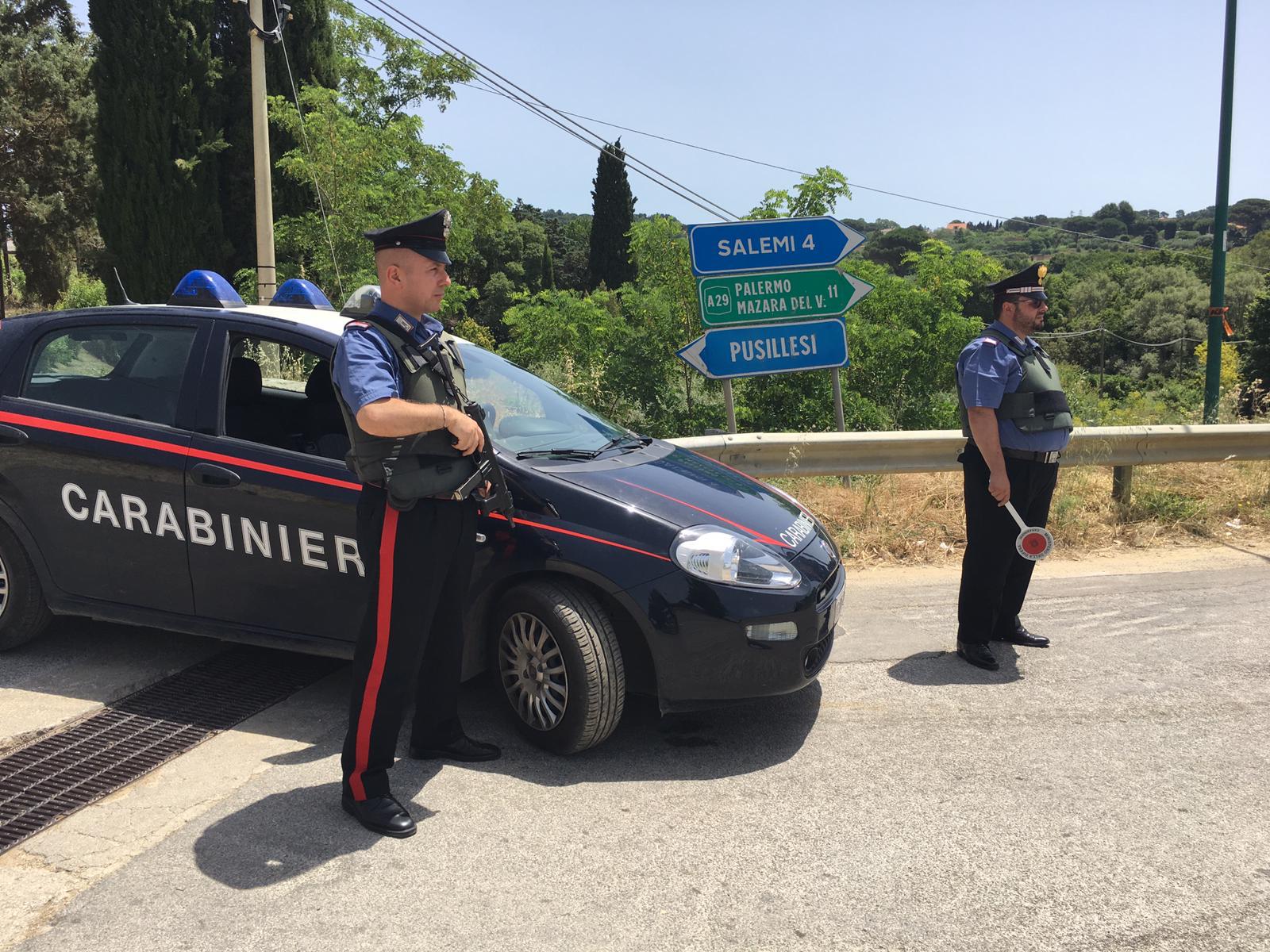 Arrestato meccanico di Salemi, droga in casa e officina abusiva
