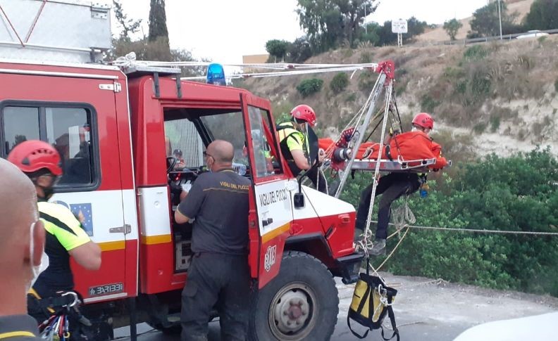 Il medico di Canicattì morto a Sciacca in un incidente stradale, il nucleo Saf dei Vigili del fuoco per prelevare la salma