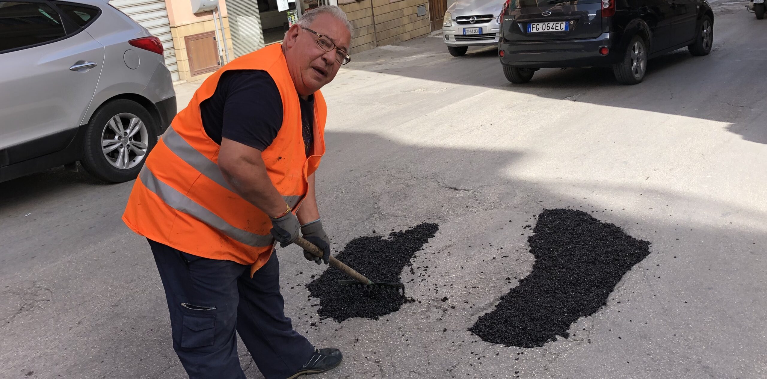 Piccoli lavori di manutenzione nelle strade di Sciacca