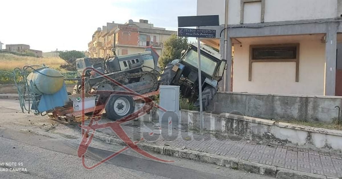 Trattore va fuori strada a Sambuca e finisce su una casa, conducente trasferito all'ospedale di Sciacca