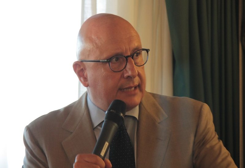 Armao omaggia i ricercatori del Policlinico Universitario di Palermo che hanno scoperto come combattere il tumore al colon