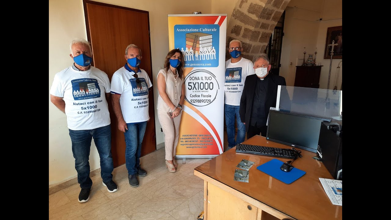 Gens Nova acquista un computer per aiutare negli studi una ragazzina di Sciacca (Video)