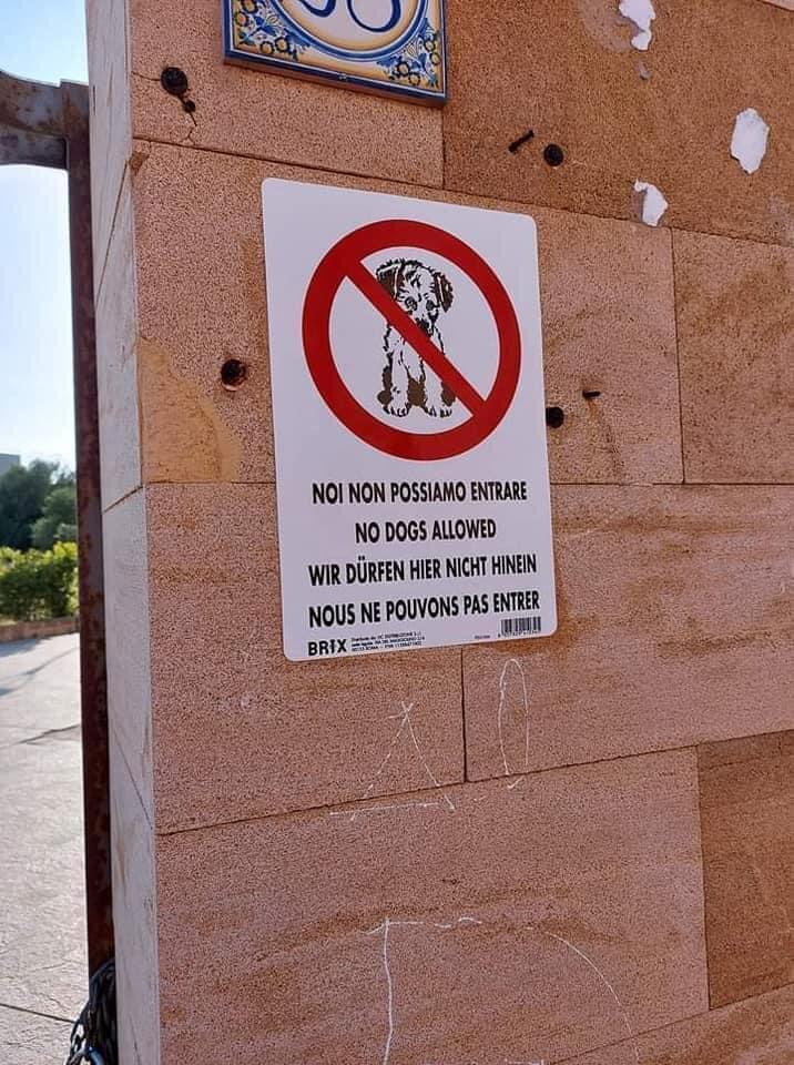 Il cartello "clandestino" anche al parco del Museo del Carnevale di Sciacca, la Valenti: "Avviero' anche accertamenti interni"