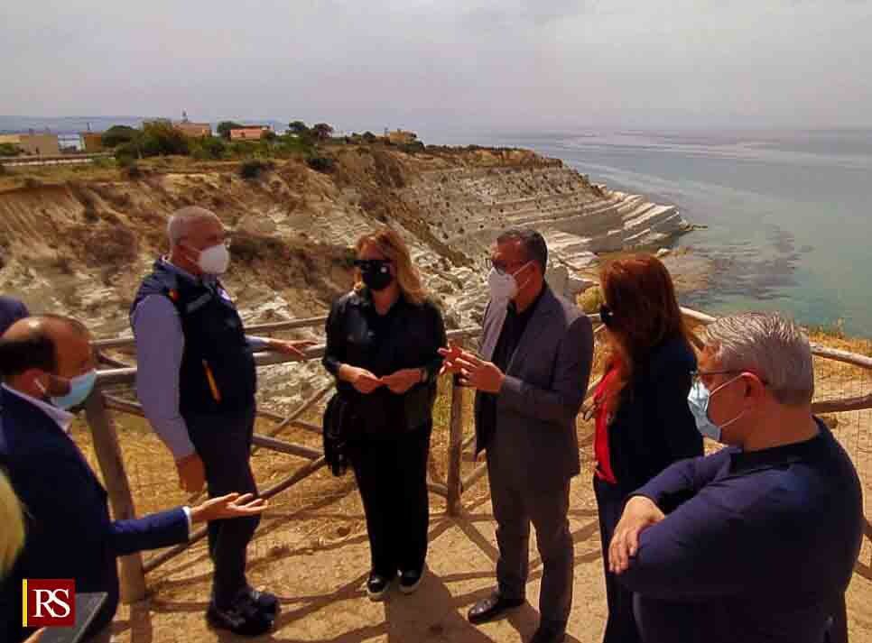 Piano per riconsegnare Scala dei Turchi alla collettività, sopralluogo dell'assessore Cordaro