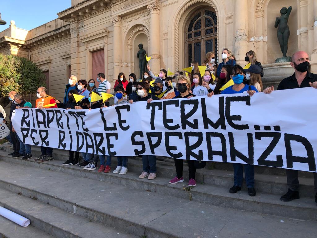 Da questa mattina Sciacca in marcia per le Terme, il sindaco: “E’ solo l’inizio”