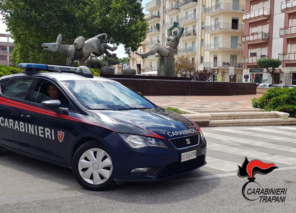 Estorsione ai danni di una pensionata, arrestate due persone a Petrosino