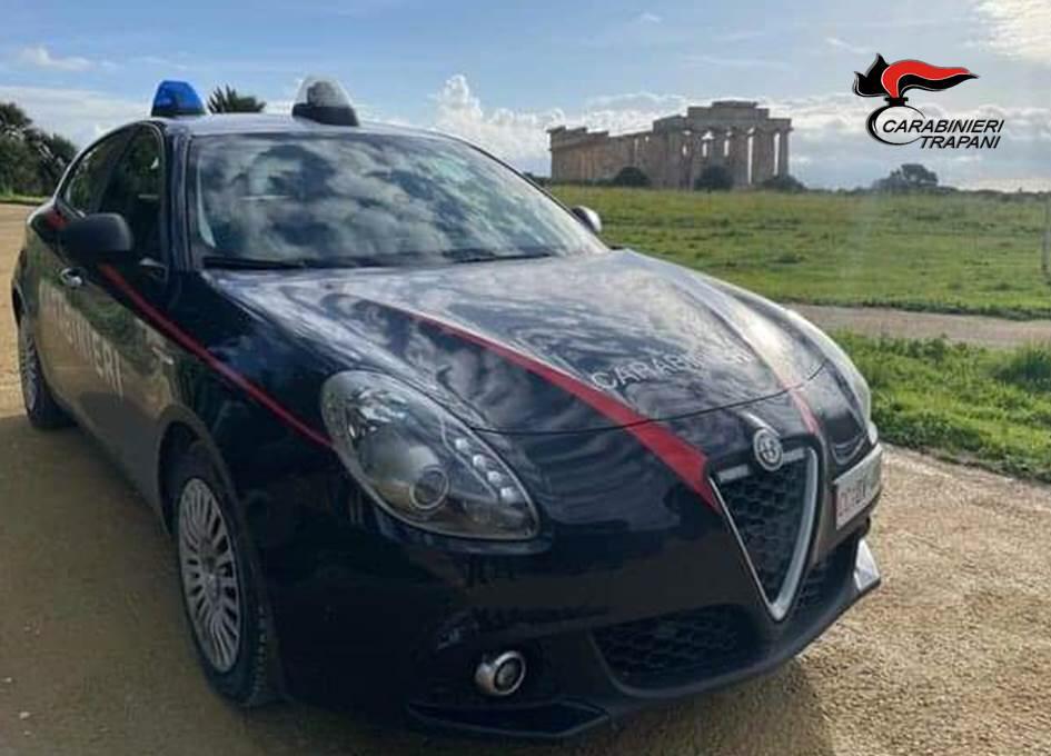 Consumavano le ordinazioni all'interno dei locali, chiusi quattro bar a Marinella di Selinunte
