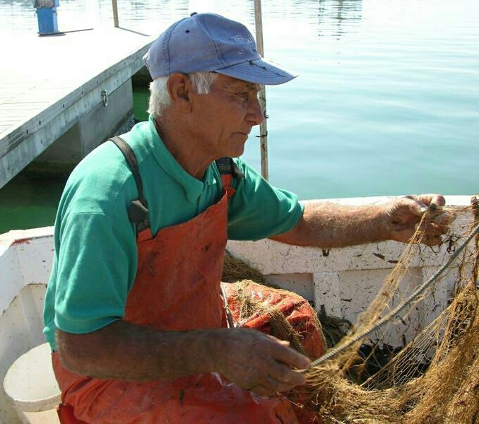 E' scomparso Santo Vitale, il marinaio saccense che pescò il Melqart
