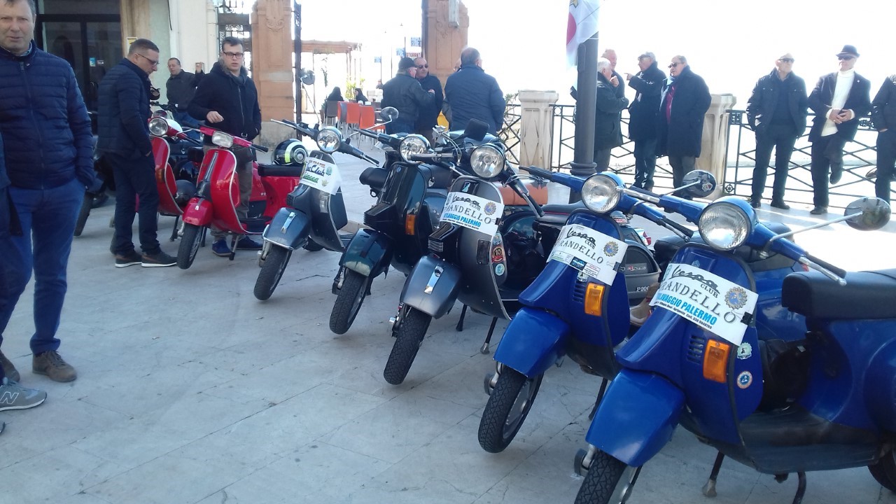 Primo raduno del rinato Vespa club di Sciacca
