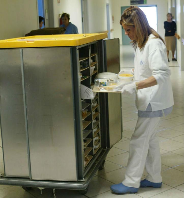Mensa ospedaliera, i lavoratori si rivolgono all'Ispettorato del lavoro