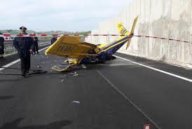 Precipita ultraleggero sulla strada per Favara, morto il pilota