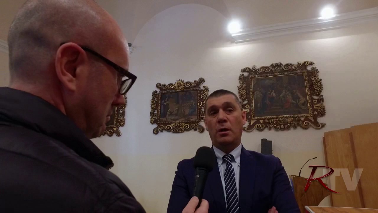 Di Paola lascia il Comune, si commuove e si toglie qualche sassolino dalle scarpe