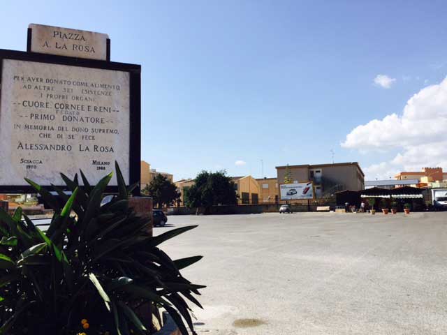 Piazza La Rosa, Ambrogio e Di Paola: "Nessun progetto per la piazza"