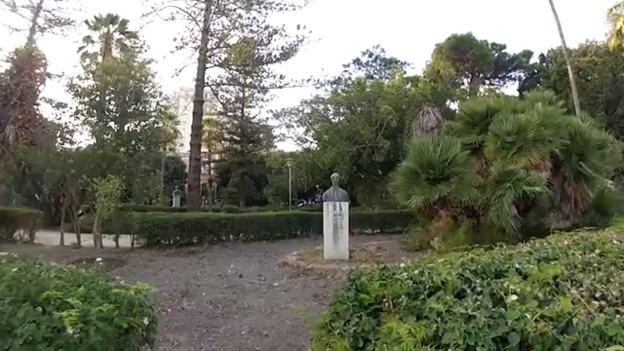 Visitatori cacciati fuori dalla villa comunale di Sciacca mezz'ora prima dell'orario di chiusura