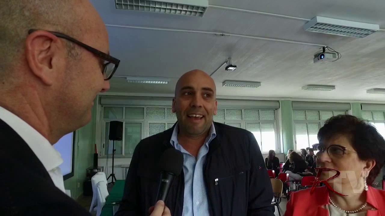 Il cardiochirurgo Emiliano Navarra torna nel suo Liceo per raccontare la sua esperienza