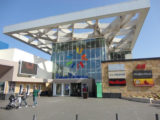 Nuovi brand al centro commerciale Forum