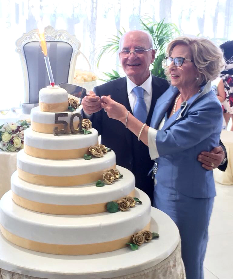 Nozze d'oro con la banda musicale di Sciacca per il maestro Mommino Dimino e la moglie Francesca