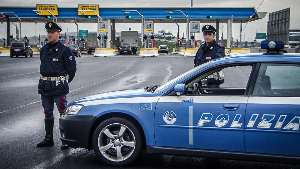 Riberese nei guai: trasportava un kg di cocaina, arrestato dalla Polizia stradale di Napoli